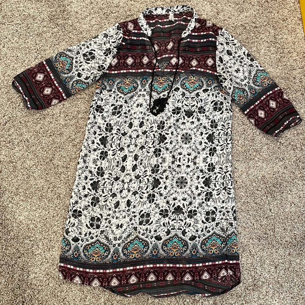 Half sleeve dress with designs